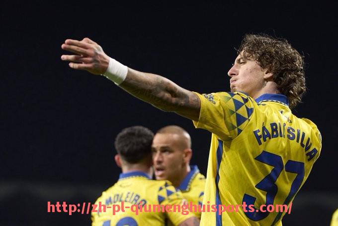 球盟会官网-大连一方足球队在中超的赛季表现全览